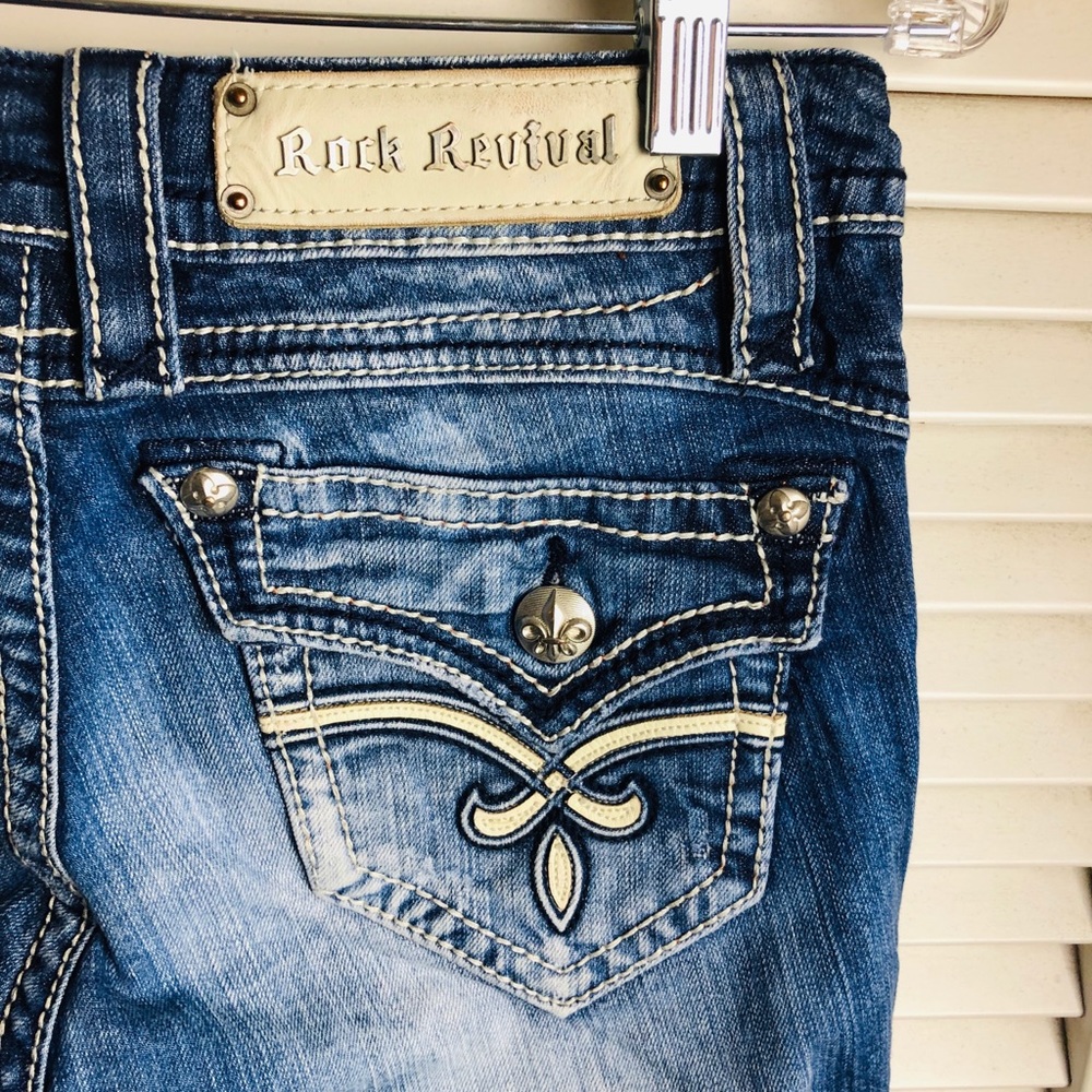 ROCK REVIVAL/JASMINE SKINNY/DISTRESSED JEAN
